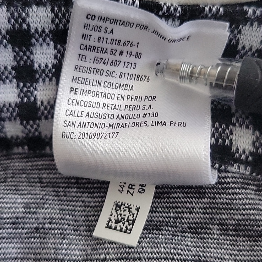 American Eagle Pants, 6, Black/White Checker. - Picture 12 of 13